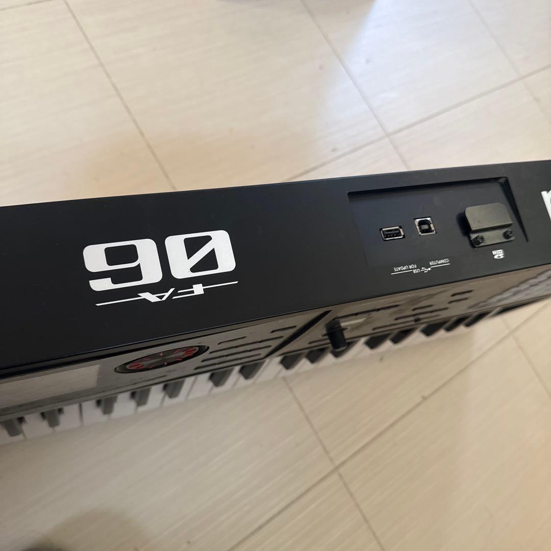 Roland FA-06 シンセサイザー 61鍵盤 ローランド