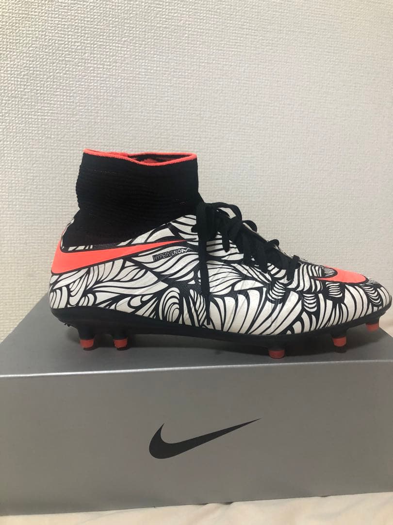 NIKE HYPERVENOM PHANTOM Ⅱ NJR FG