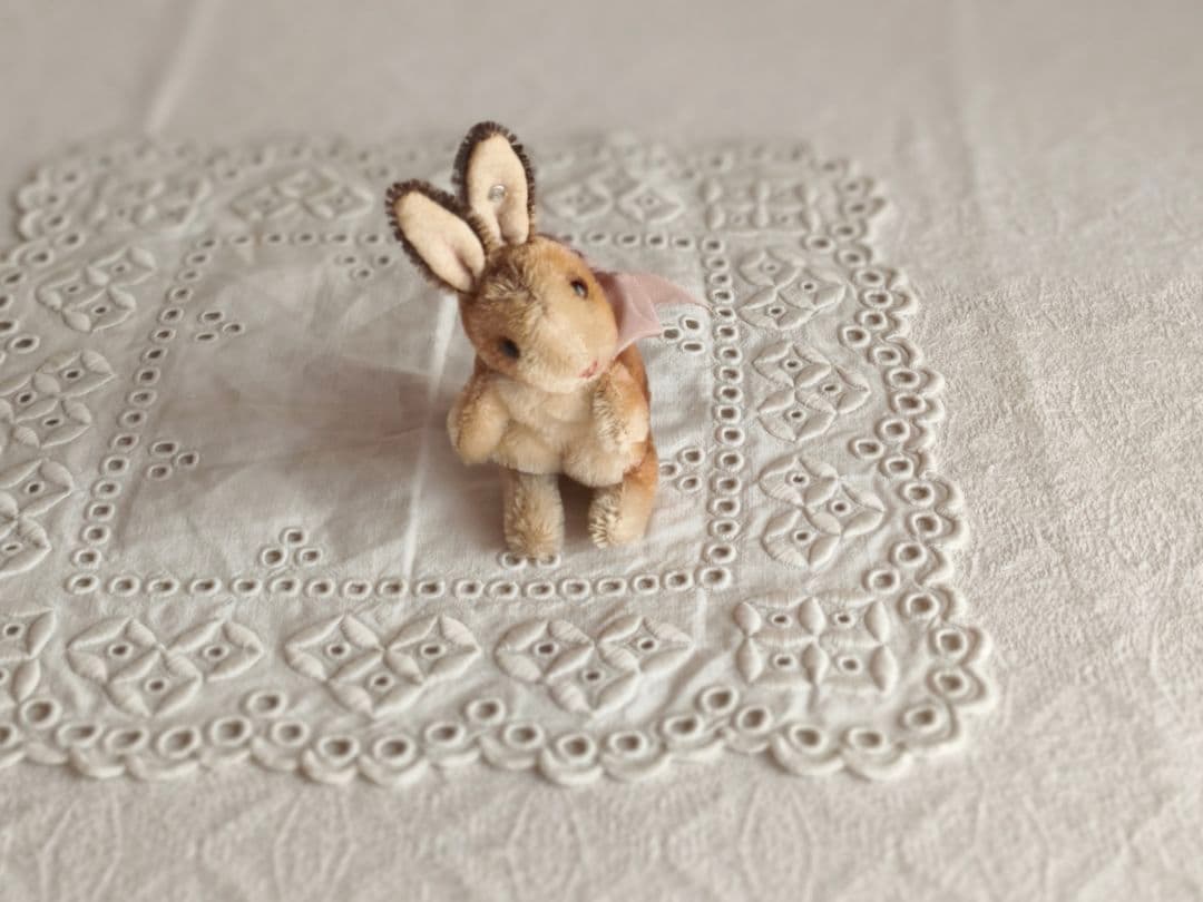 * vintage steiff ୨୧ * 立ち姿の かわいいウサちゃん