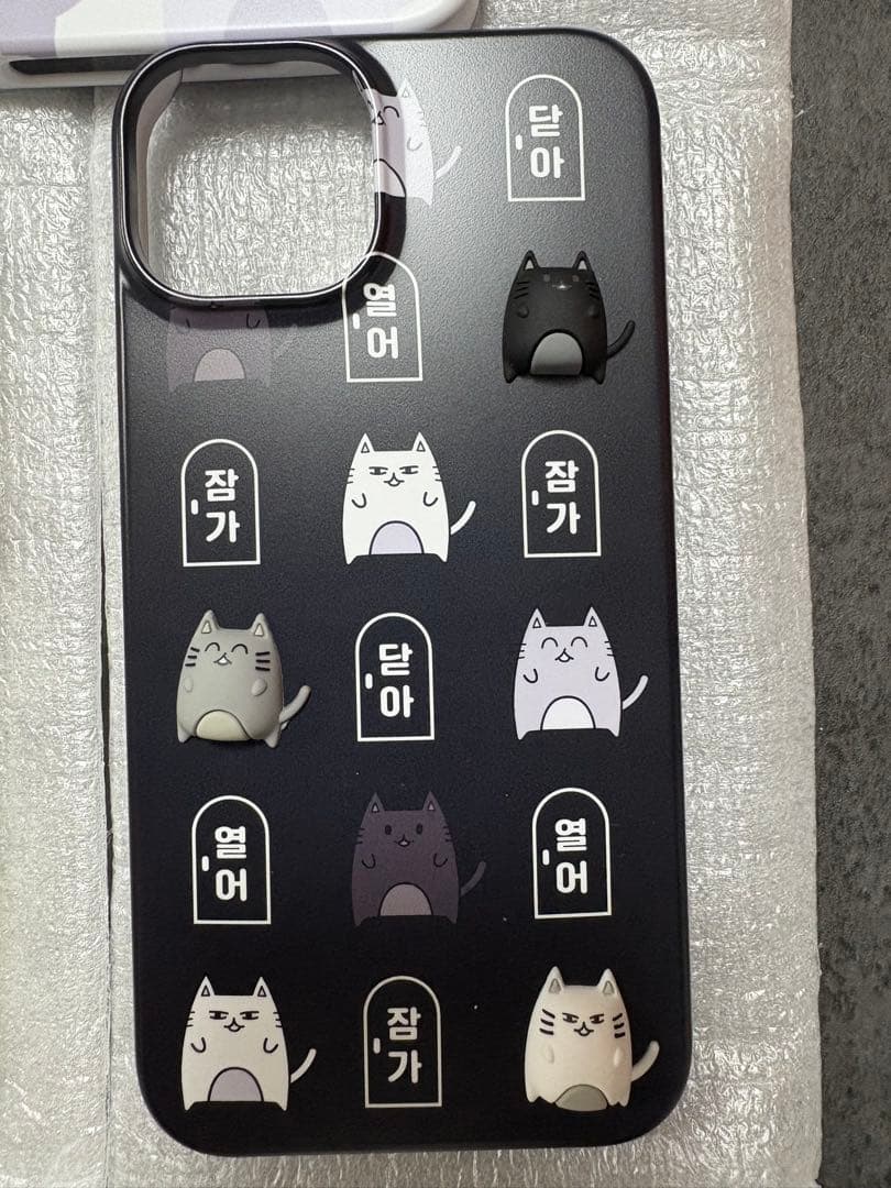 iPhone14【ジュン】seventeen artist made 猫 ケース