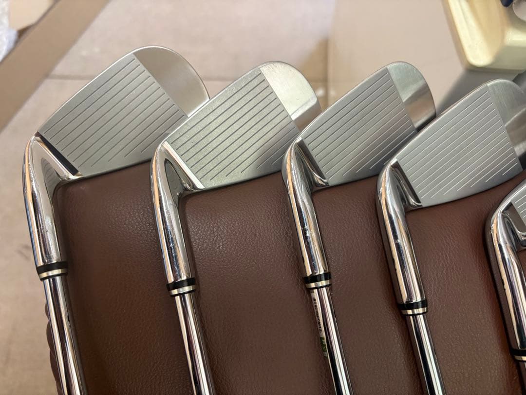 美品スリクソンSrixon GIEアイアンセット 5-9 P A S8本
