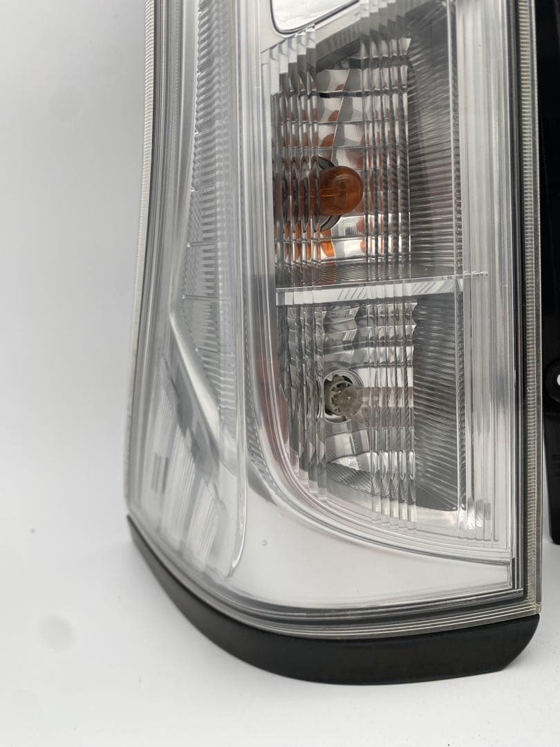 日産 セレナ C26 純正 テールランプ 左右セット LEDテール 点灯確認済み