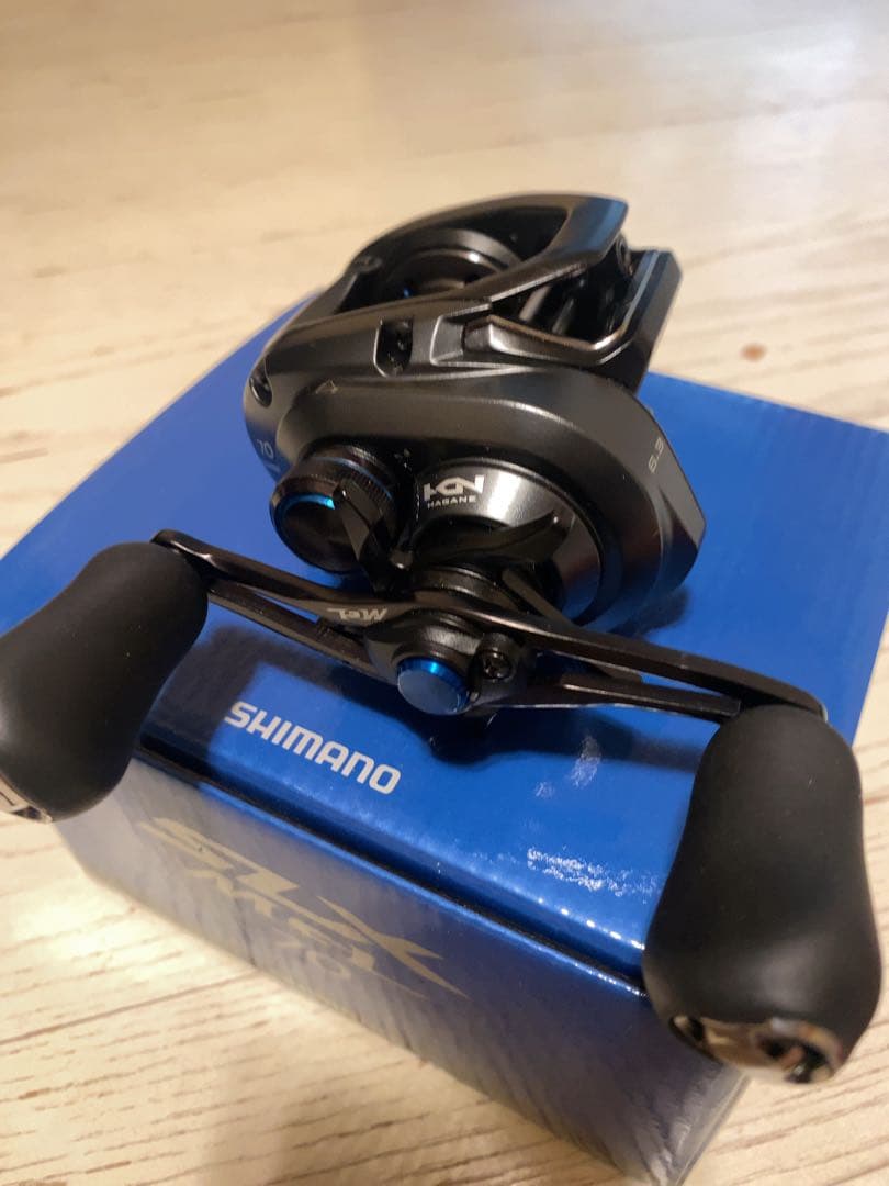 リール SHIMANO SLX MGL70