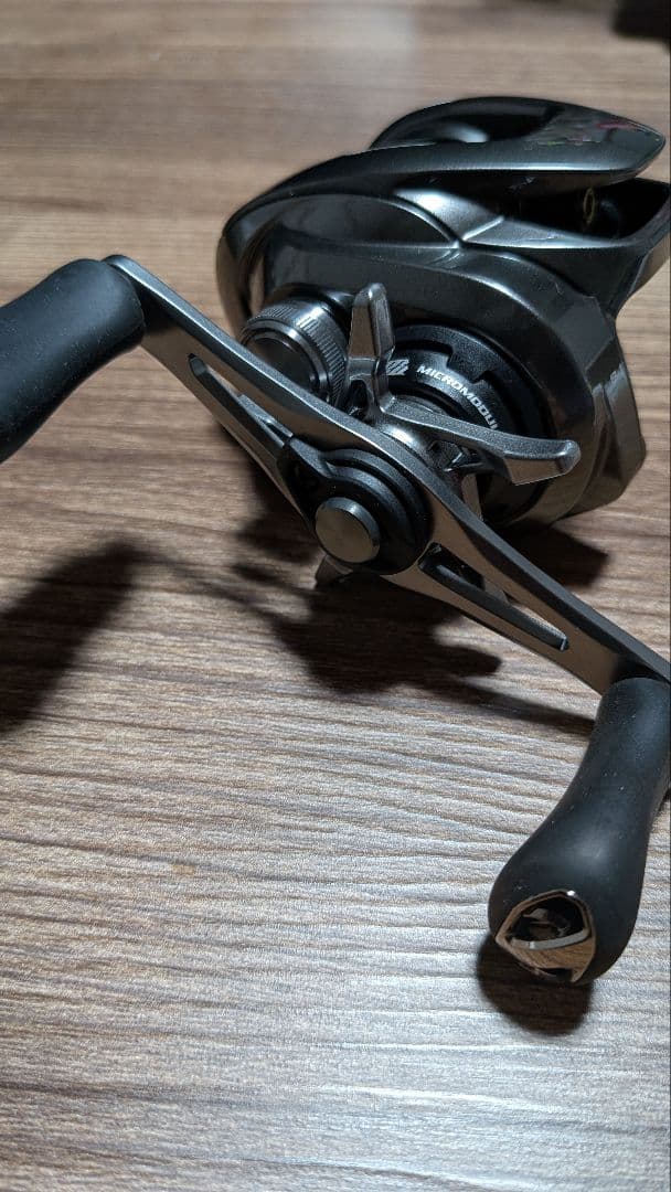 Shimano nium ベイトリール 右巻き
