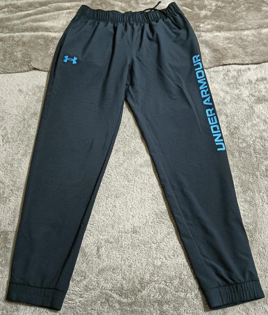 に*様 アンダーアーマーUNDERARMOUR上下セット/正規品/未使用//サイ