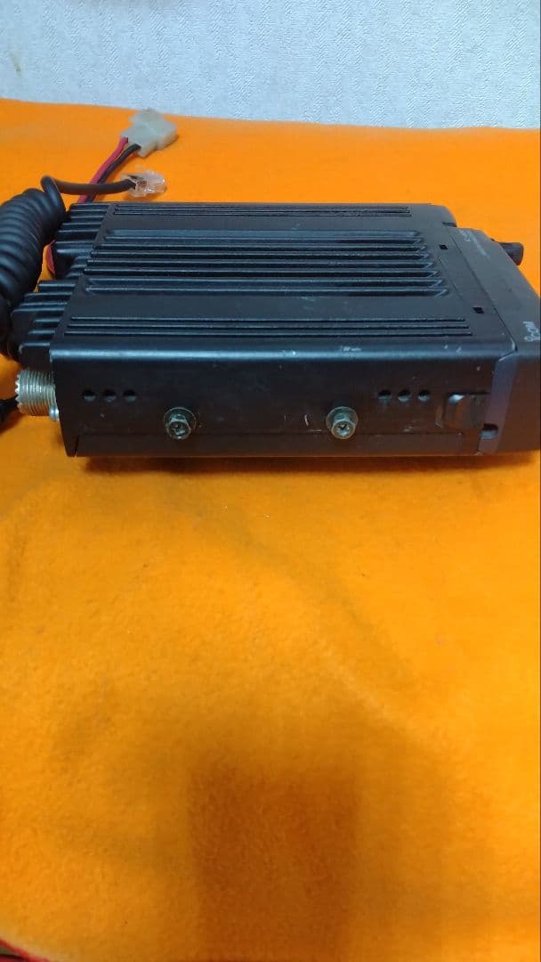 Icom ディユアルバンドトランシーバー IC-207