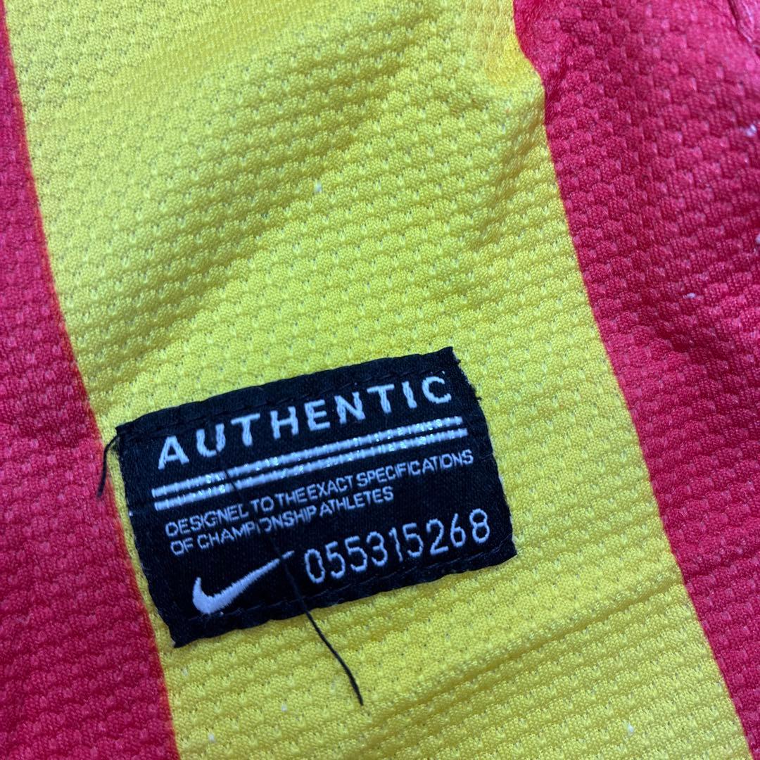 NIKE バルセロナ　オーセンティックサッカーウェア　ら37