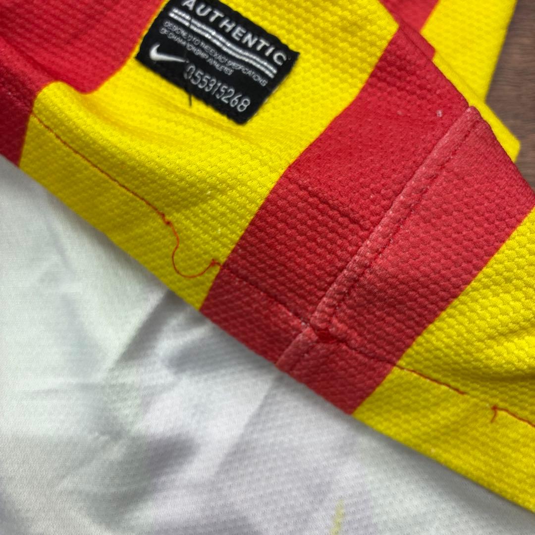 NIKE バルセロナ　オーセンティックサッカーウェア　ら37