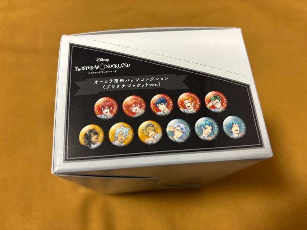 ツイステッドワンダーランド ツイステ プラチナジャケット 缶バッジ 未開封box