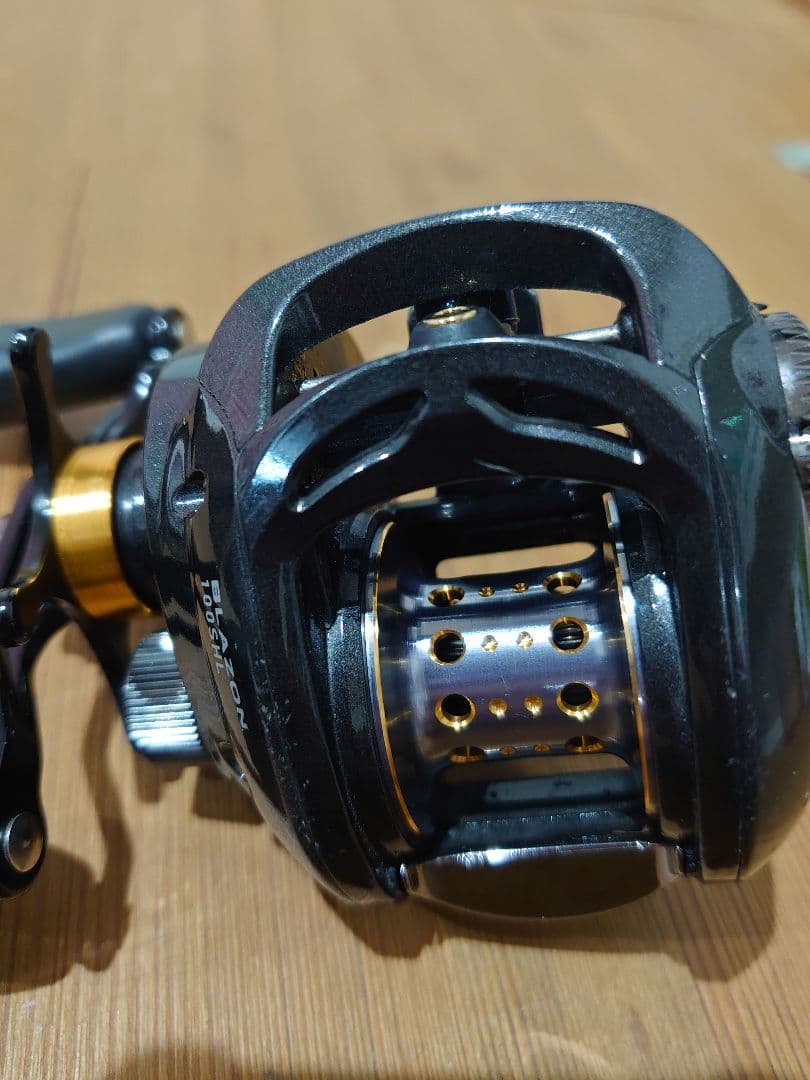 DAIWA　ダイワ　ブレイゾン 100SH L 左