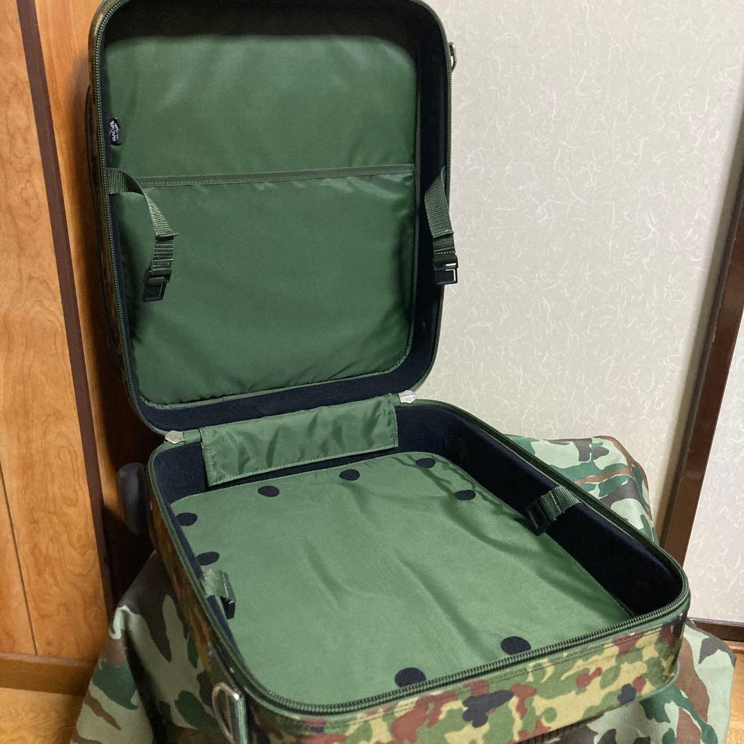 自衛隊　キャリーケース スーツケース