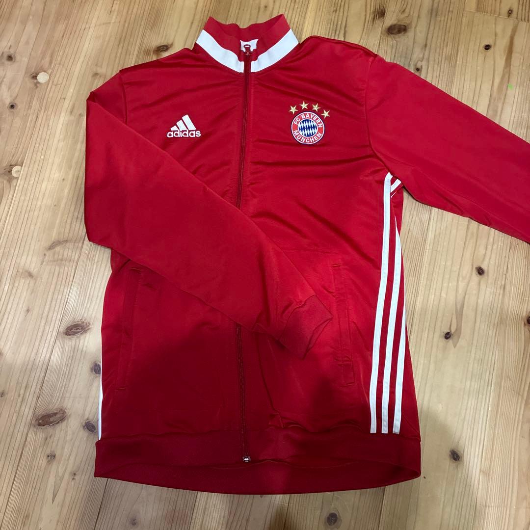 adidas FCバイエルントラックジャケット　レッド