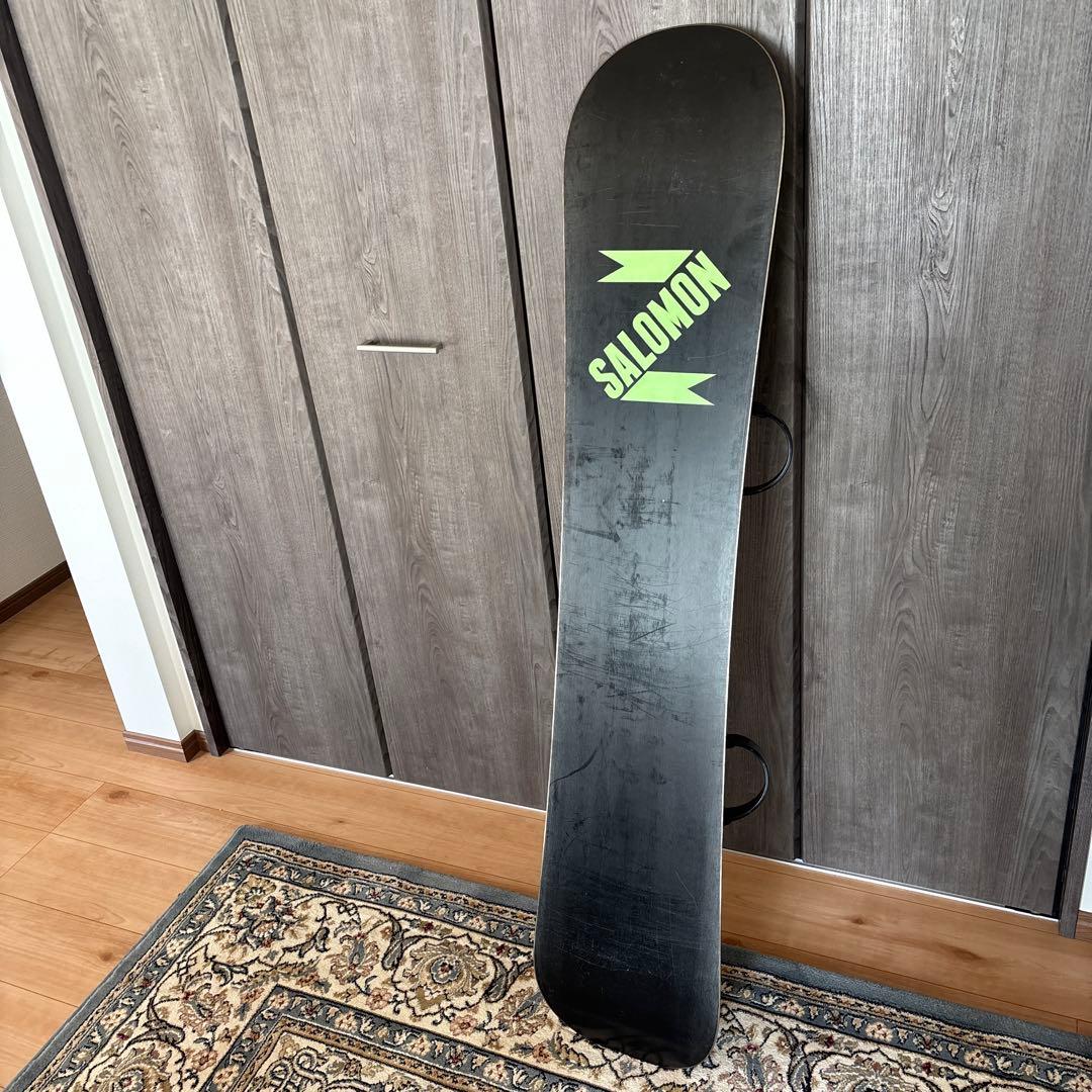 SALOMONキッズスノーボード140cm ビンディング付き