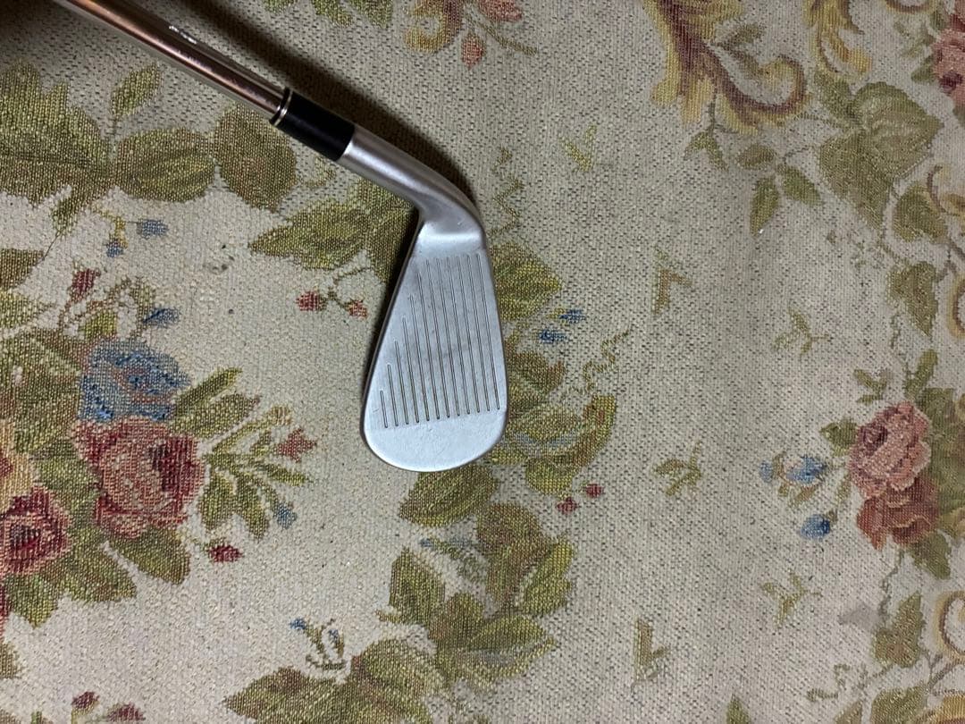 スリクソンzx4 4番アイアン　21度　ゼロス8