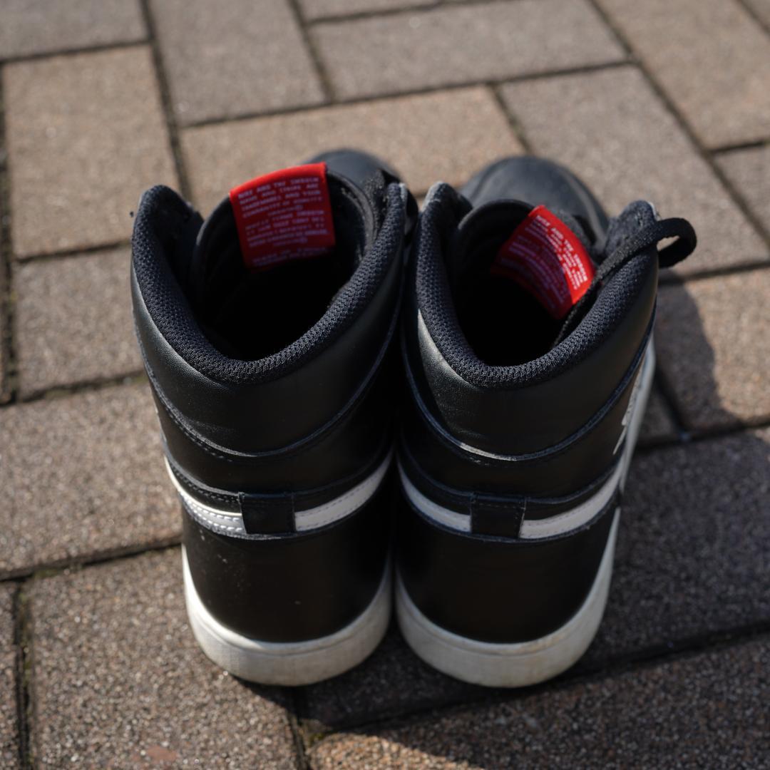 ナイキ NIKE AIR JORDAN 1 RETRO HIGH OG 陰陽