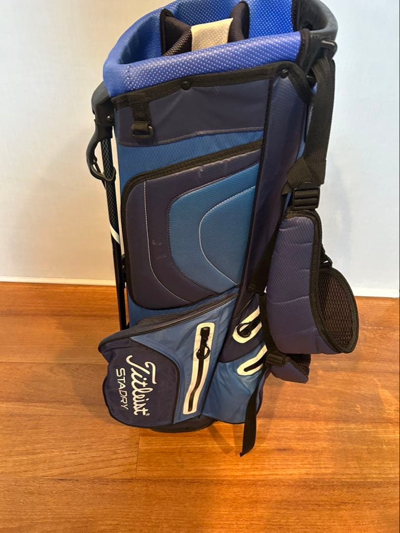 Titleist タイトリスト STADRY スタンド式キャディバッグ