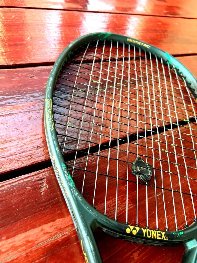 ヨネックス(YONEX) 硬式テニス ラケット Vコア プロ97 新品グリップ