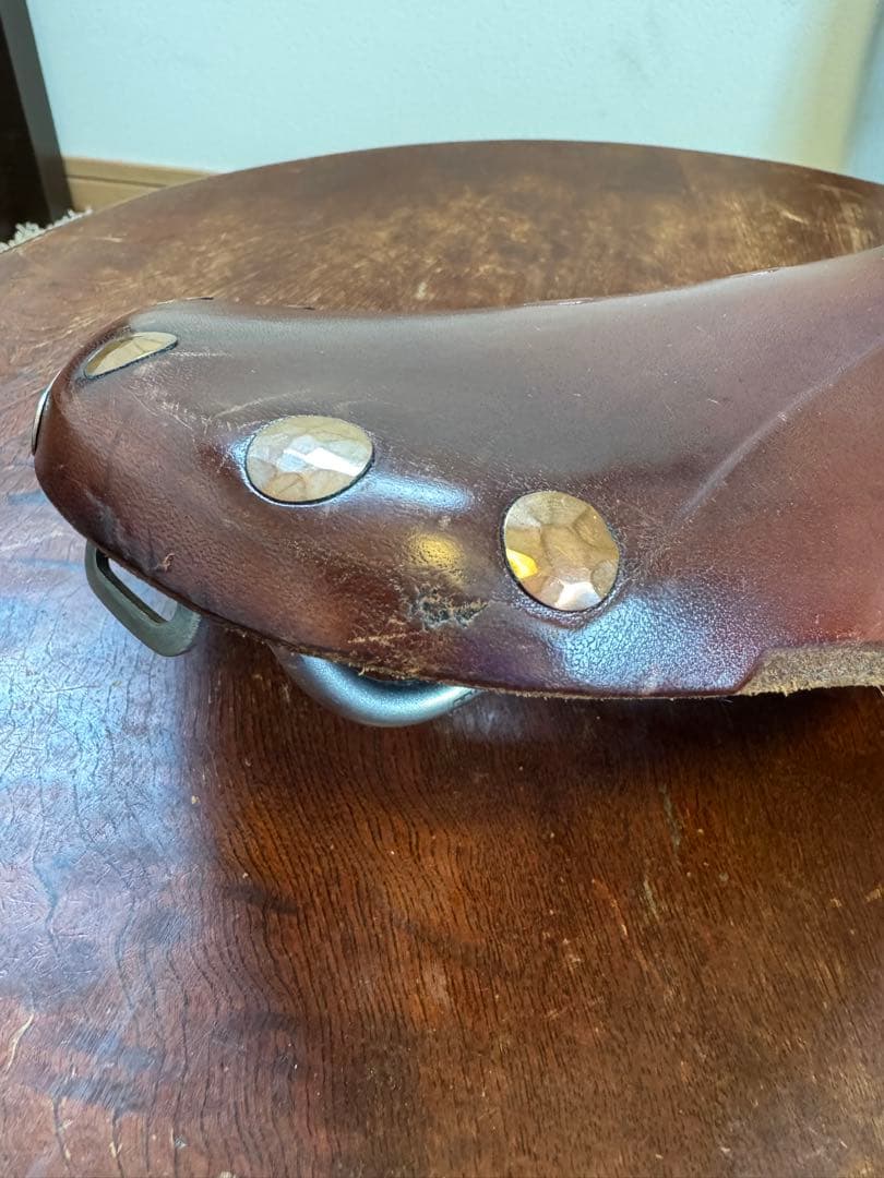BROOKS b17 サドル