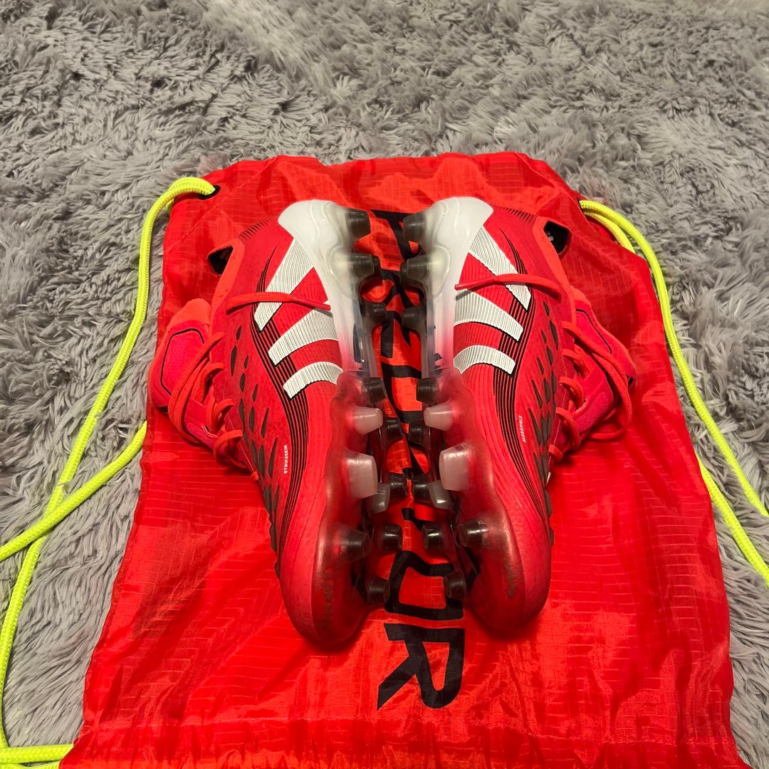 adidas サッカーシューズ レッド 収納バッグ付き