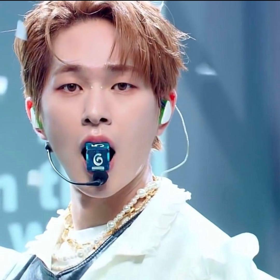 SHINee シャイニー onew オニュDICE ダイス MV サイコロ