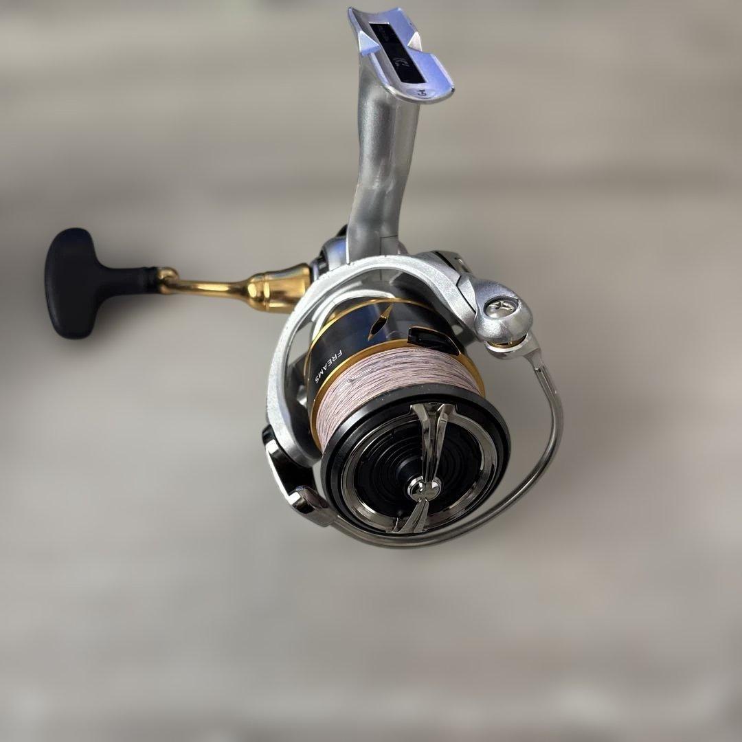 DAIWA 21FREAMS LT 2500 スピニングリール