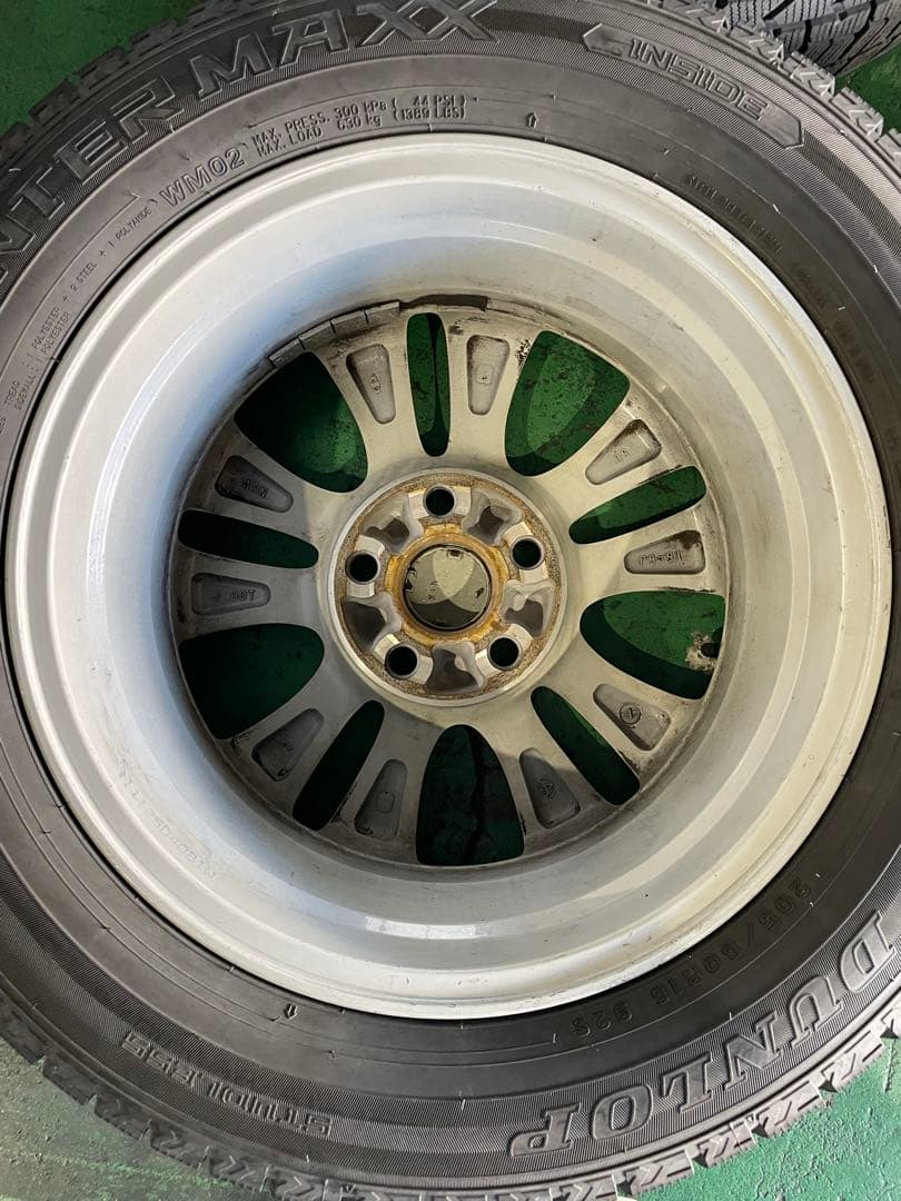 よたろうさん専用DUNLOP 205/60/16 スタッドレスホイール付1本