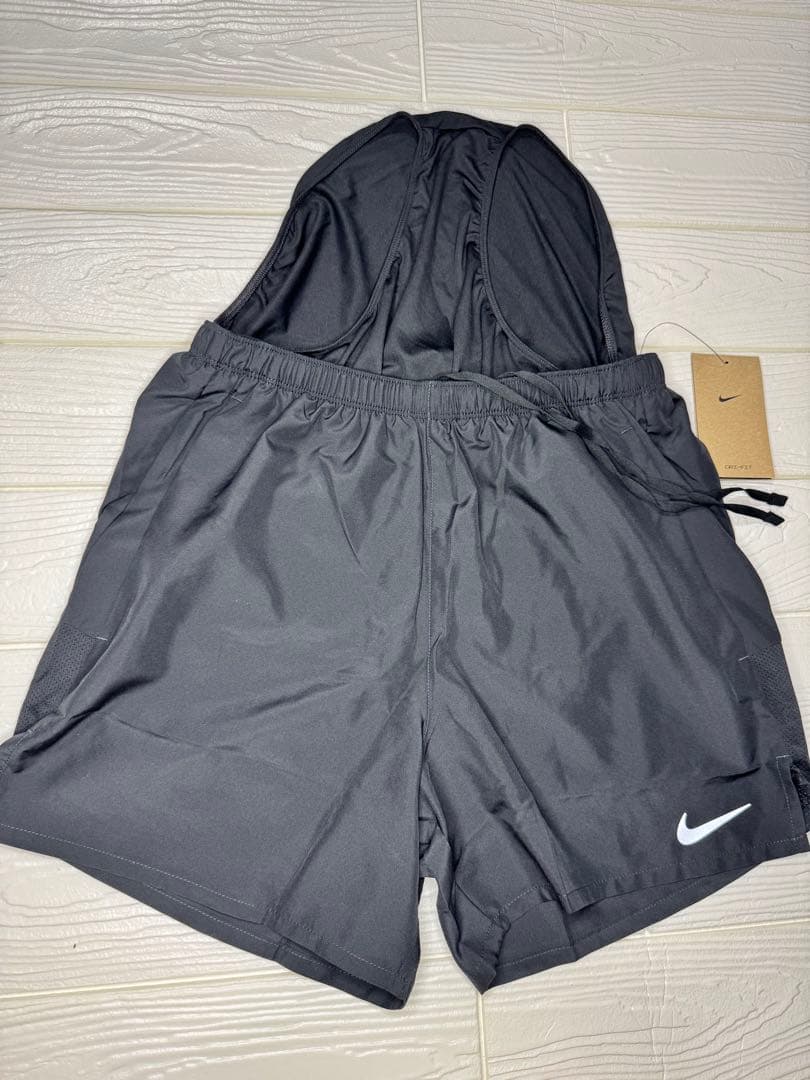 Nike ナイキ ナイロンジャケット・ショートパンツセット ブラック 新品　M