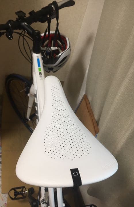 Trek7.4fx ホワイト