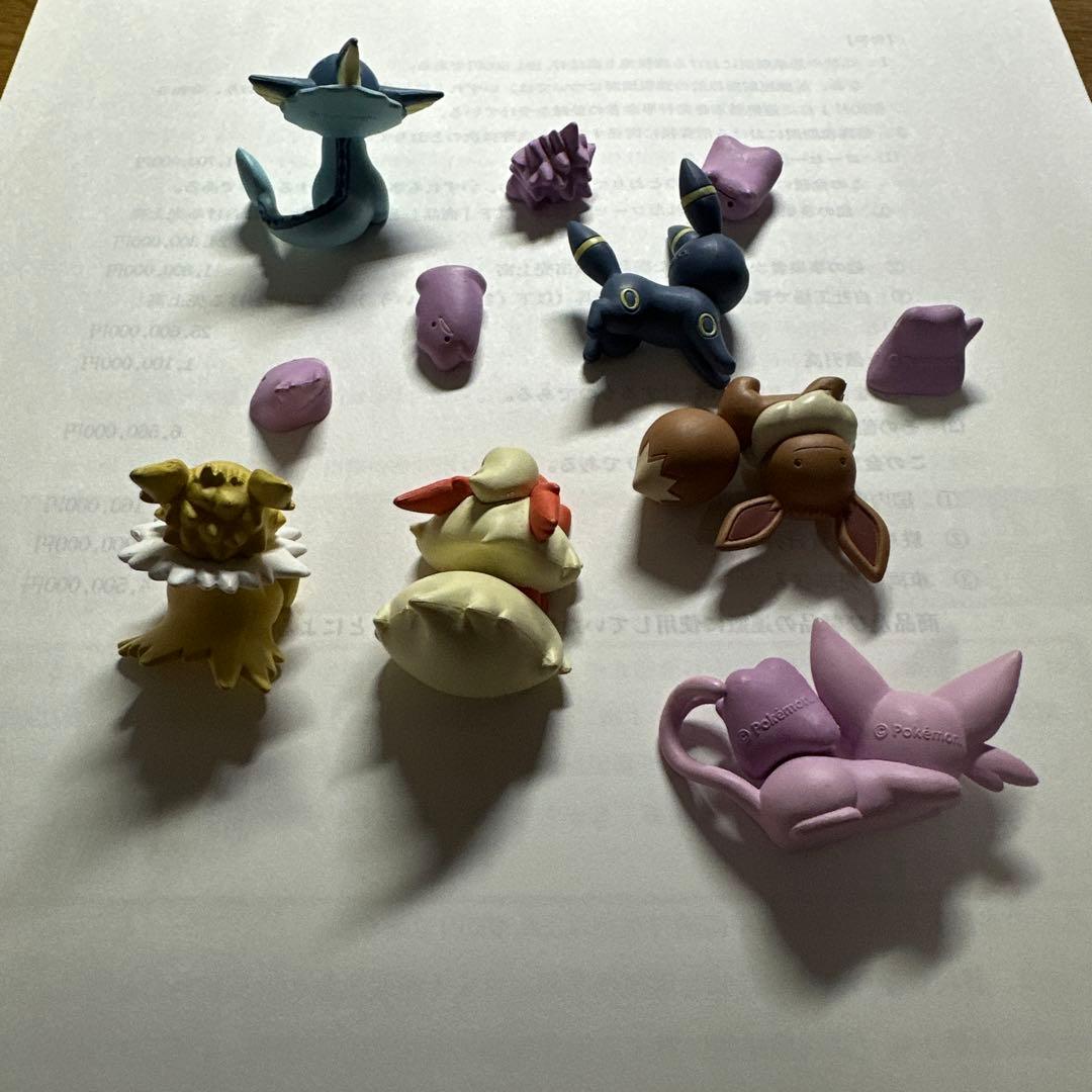 ポケモン　フィギュア　へんしんメタモン　ブイズ