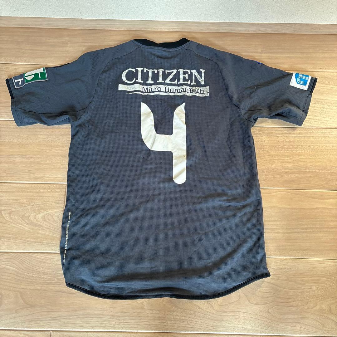 ヴァンフォーレ甲府　Umbro サッカーシャツ 黒 背番号4 O-XO