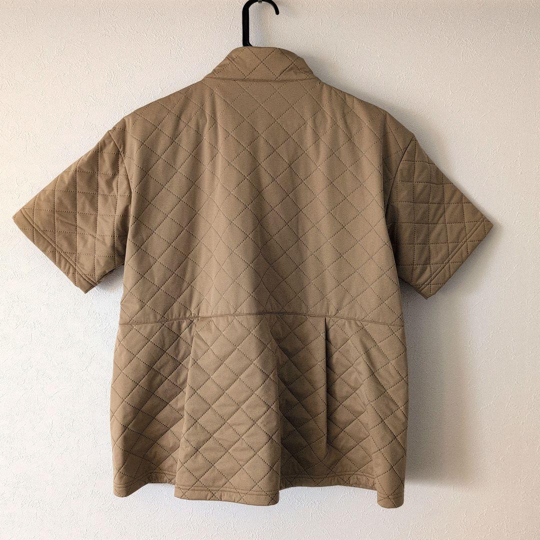 新品　adabat ベージュ キルティング ハーフジップ　ゴルフウェア　半袖