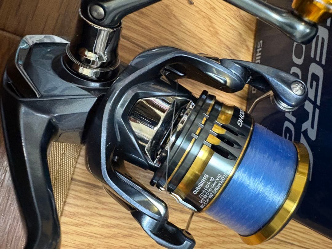 SHIMANO 21ULTEGRA C3000HG スピニングリール