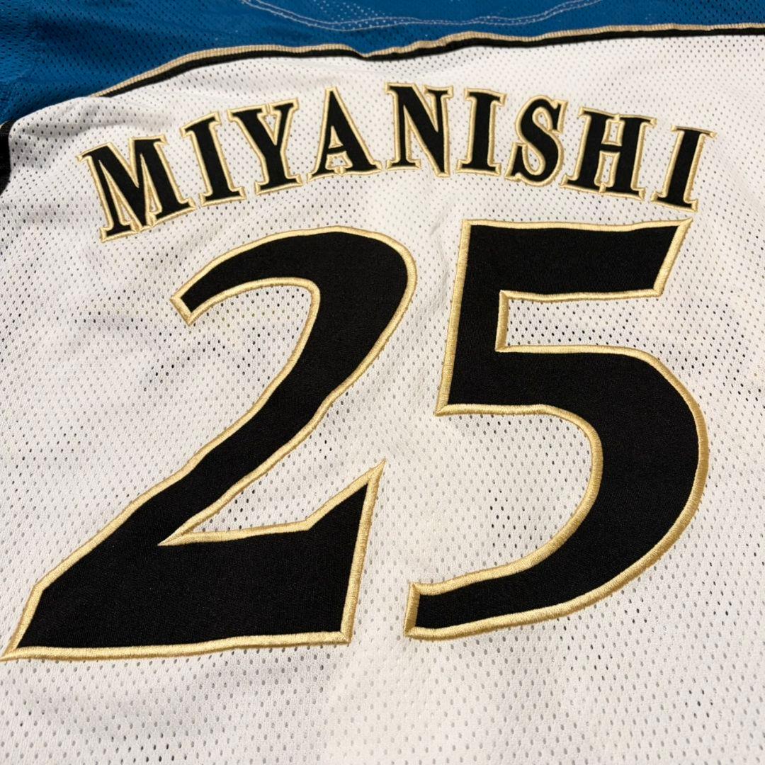 ◎2011年　ホームユニフォーム◎宮西尚生★サイズL★日ハム★入団3年目★
