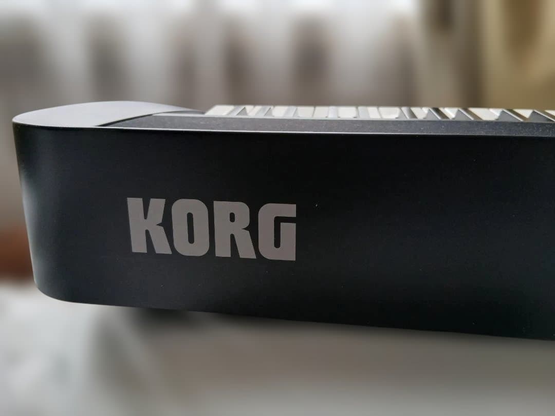KORG　B2　電子ピアノ