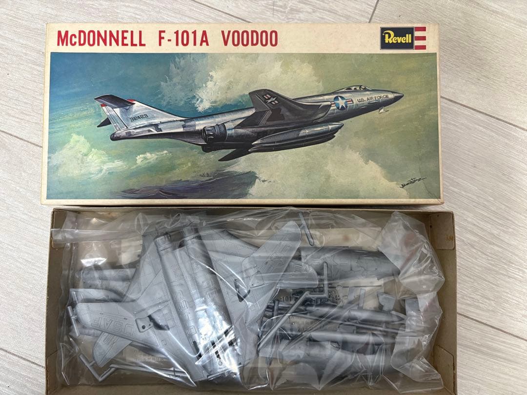 当時物・未開封Revell レーベル F-101A VOODOO ブードゥー