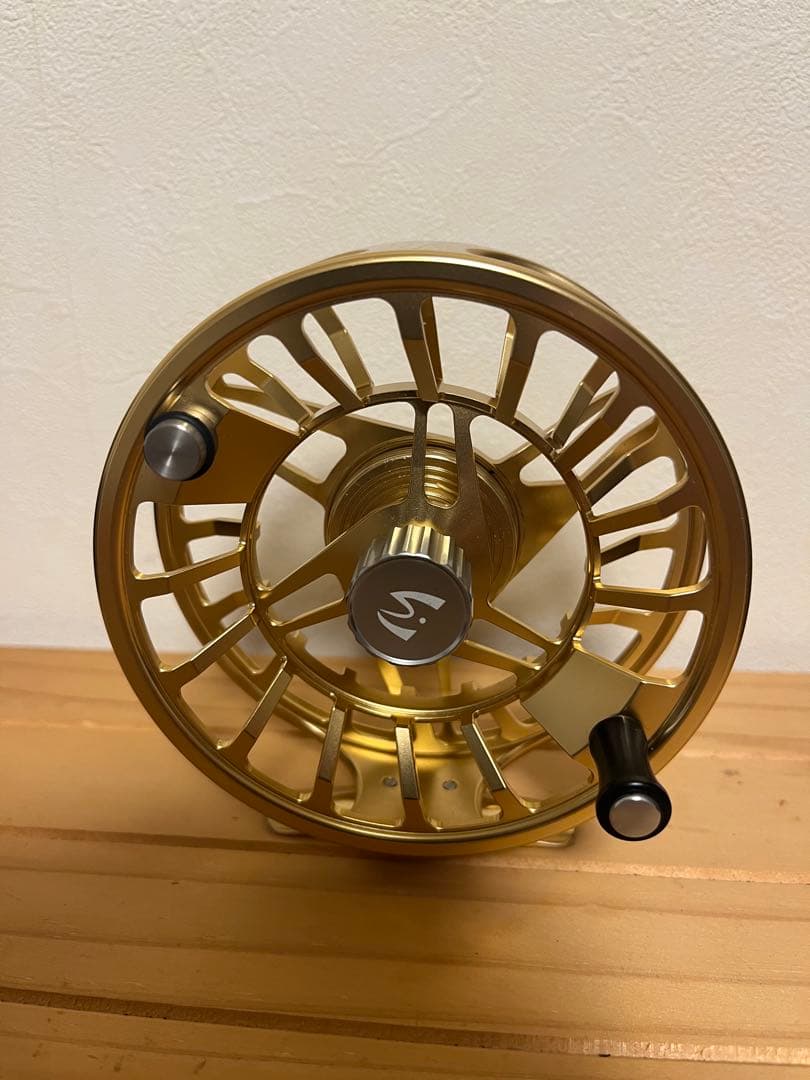 MAXCATCH AVID PRO7nine フライリール
