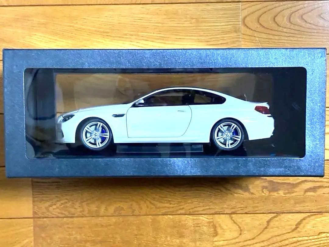  M6 Coupe Alpine White ミニカー