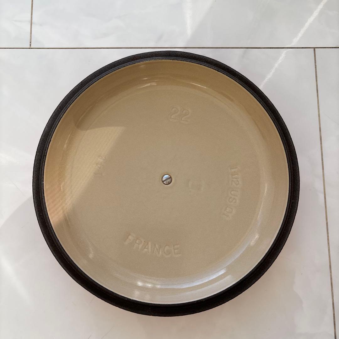 LE CREUSET　ビュッフェキャセロール　22cm