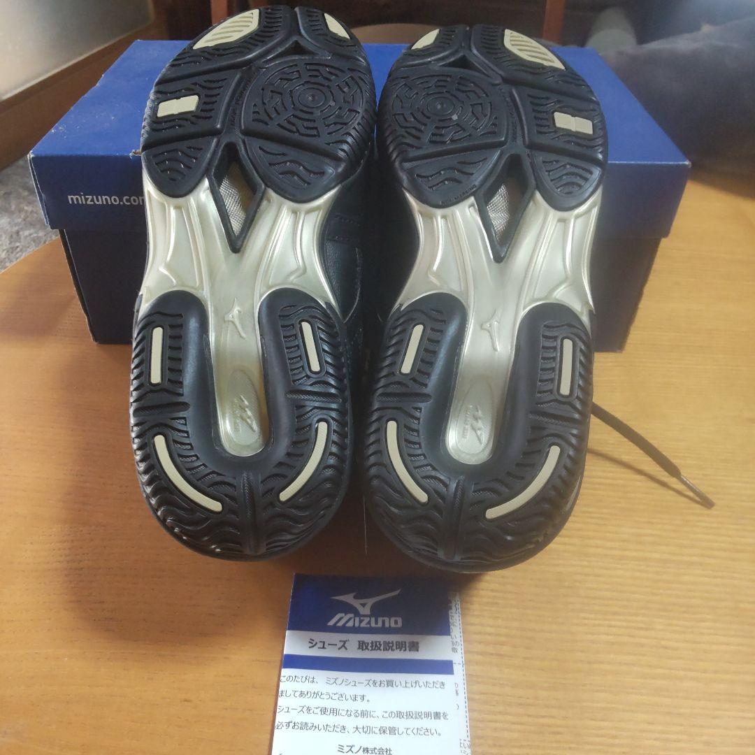 新品！Mizuno トレーニングシューズ ブラック23.5