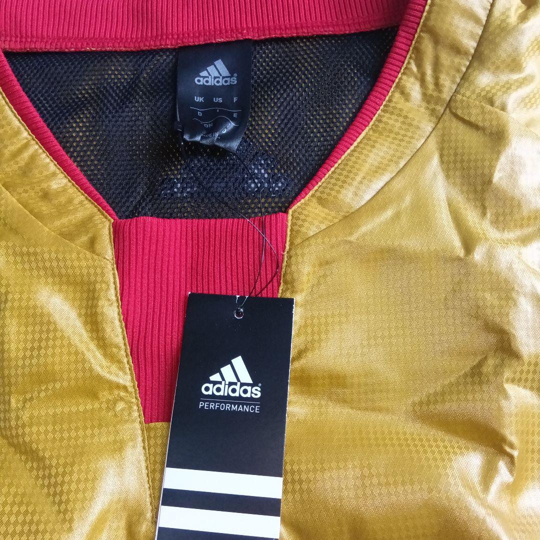 adidaspro ゴールド プルオーバー O