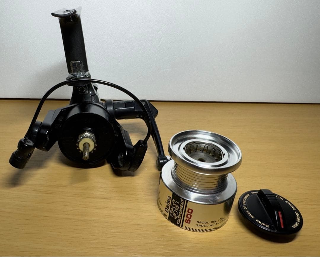 ダイワ ウィスカートーナメントSS-600 スピニングリール