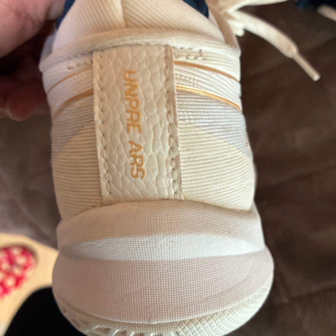 ASICS UNPRE ARS バスケットボールシューズ