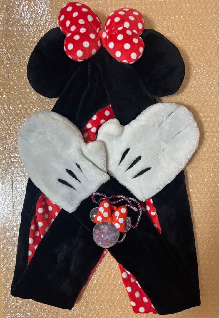 ディズニー ミニー マフラーキャップ 光るペンダント付き