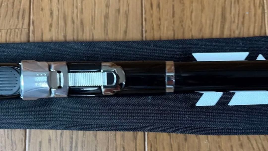 【美品】ダイワ銀狼AIR 06-52