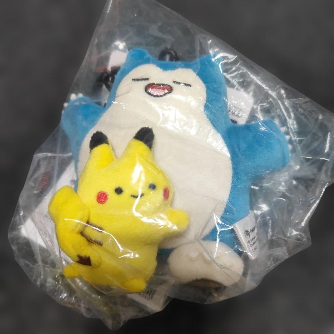 カビゴン　逃　ぬいぐるみキーケース