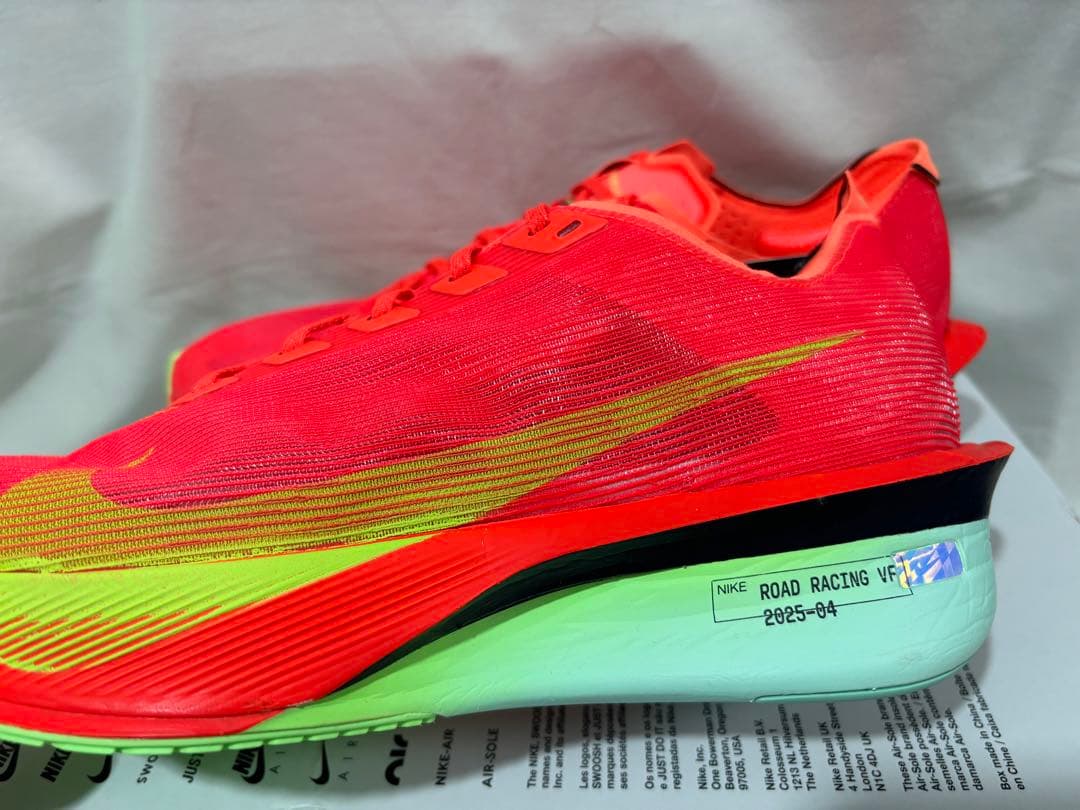 nike zoomx vaporfly next% 4 ヴェイパーフライ 27