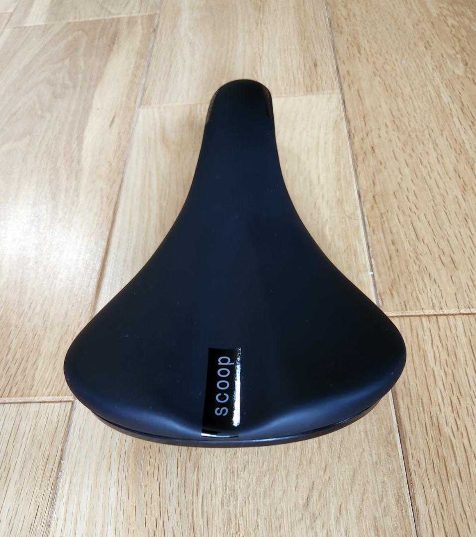 Scoop Carbon Saddle 142mm Shallow スクープ