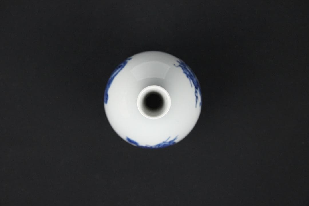 青花　龍鳳麒麟図　大清康熙年製　細密描絵　白磁花瓶　中国 陶磁器　Eo21-26