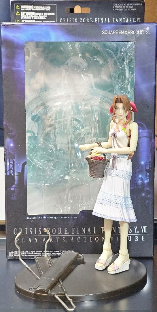 CRISIS CORE FINAL FANTASY VII　フィギュアセット