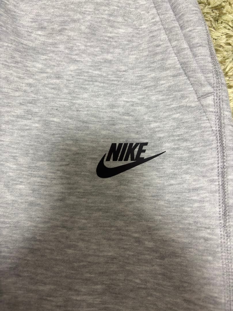 Nike tech fleece Lサイズ